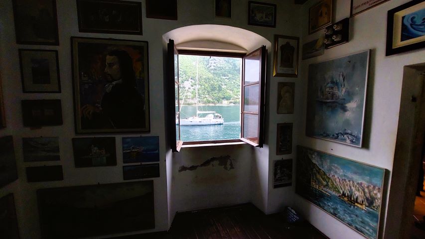 Slideshow Image